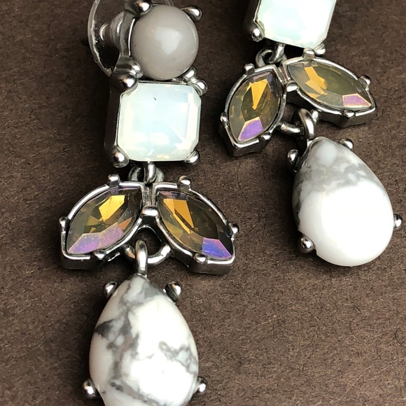 Ann Taylor Lavender & Moonstone Earrings EUC - Picture 2 of 3